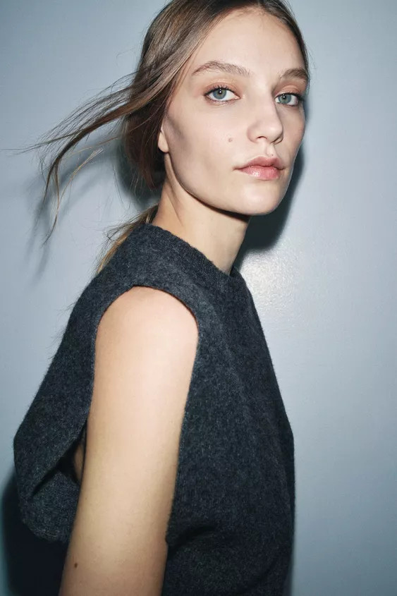 100% WOOL SLEEVELESS VEST | Zara Canada