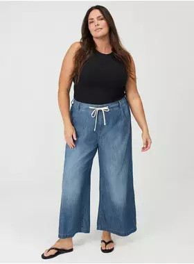High-Rise Wide-Leg Ankle Jean | Torrid (US & Canada)