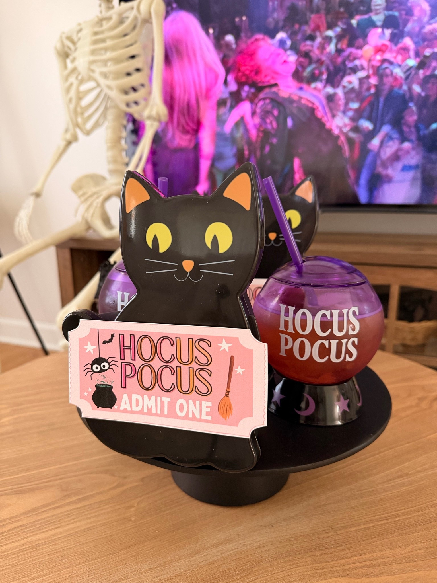 Everything is from @Target which makes shopping so much easier for a movie night in this case a Hocus Pocus themed one

#LTKSeasonal #LTKHome #LTKKids