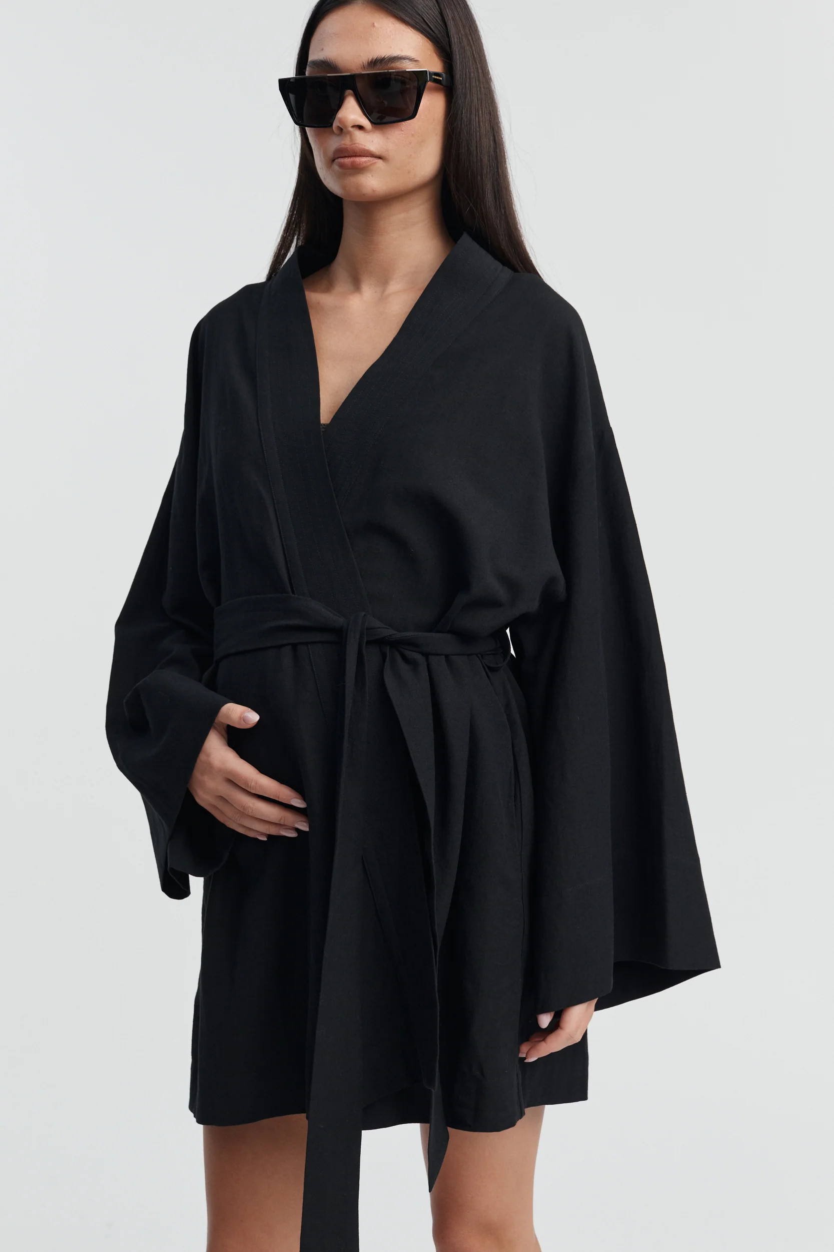 Linen Poolside Robe (Black) | Legoe Heritage Maternity APAC