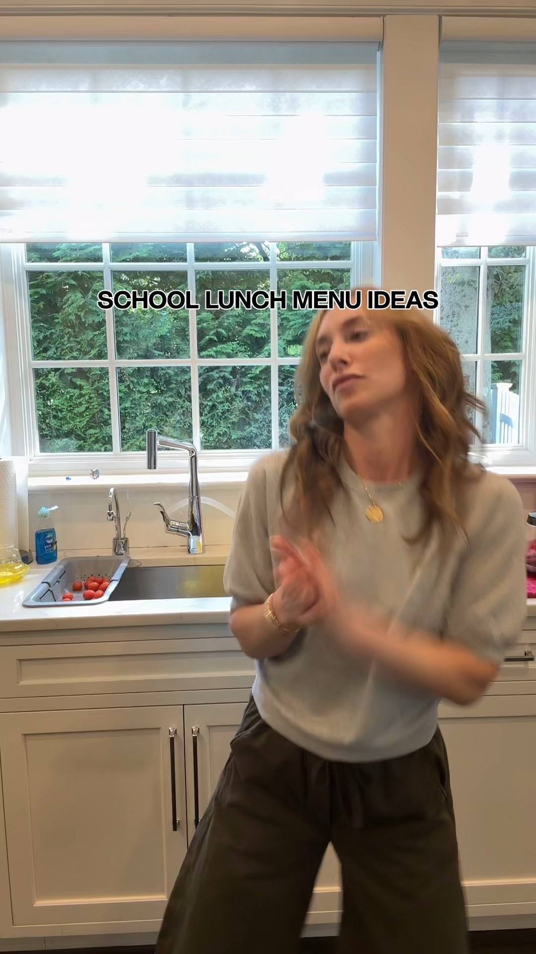 Here’s some stuff I recently bought + some of my fav kitchen items for packing and preparing school lunch for my kids 🚌