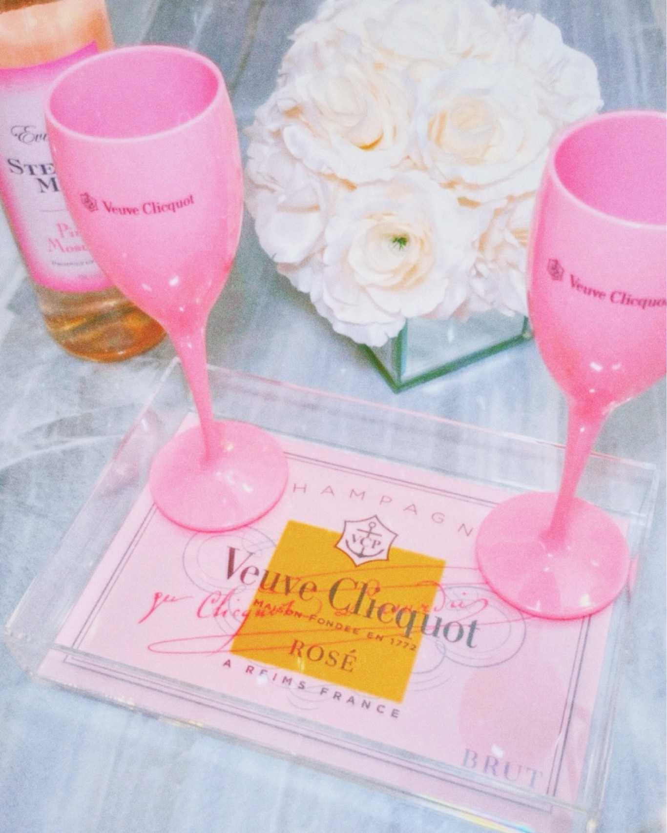 Glam Holiday Hosting Essentials ✨✨✨ 

#LTKHome #LTKHoliday #LTKParties