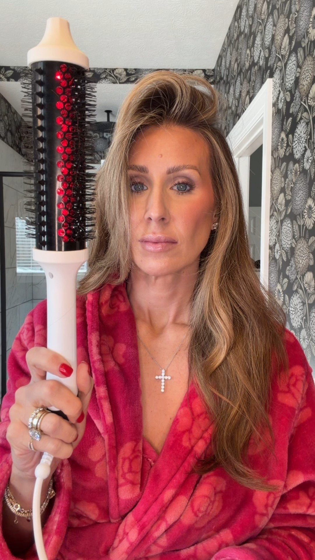 Trying out the thermal brush today 

#LTKGiftGuide #LTKselfcare #LTKOver40