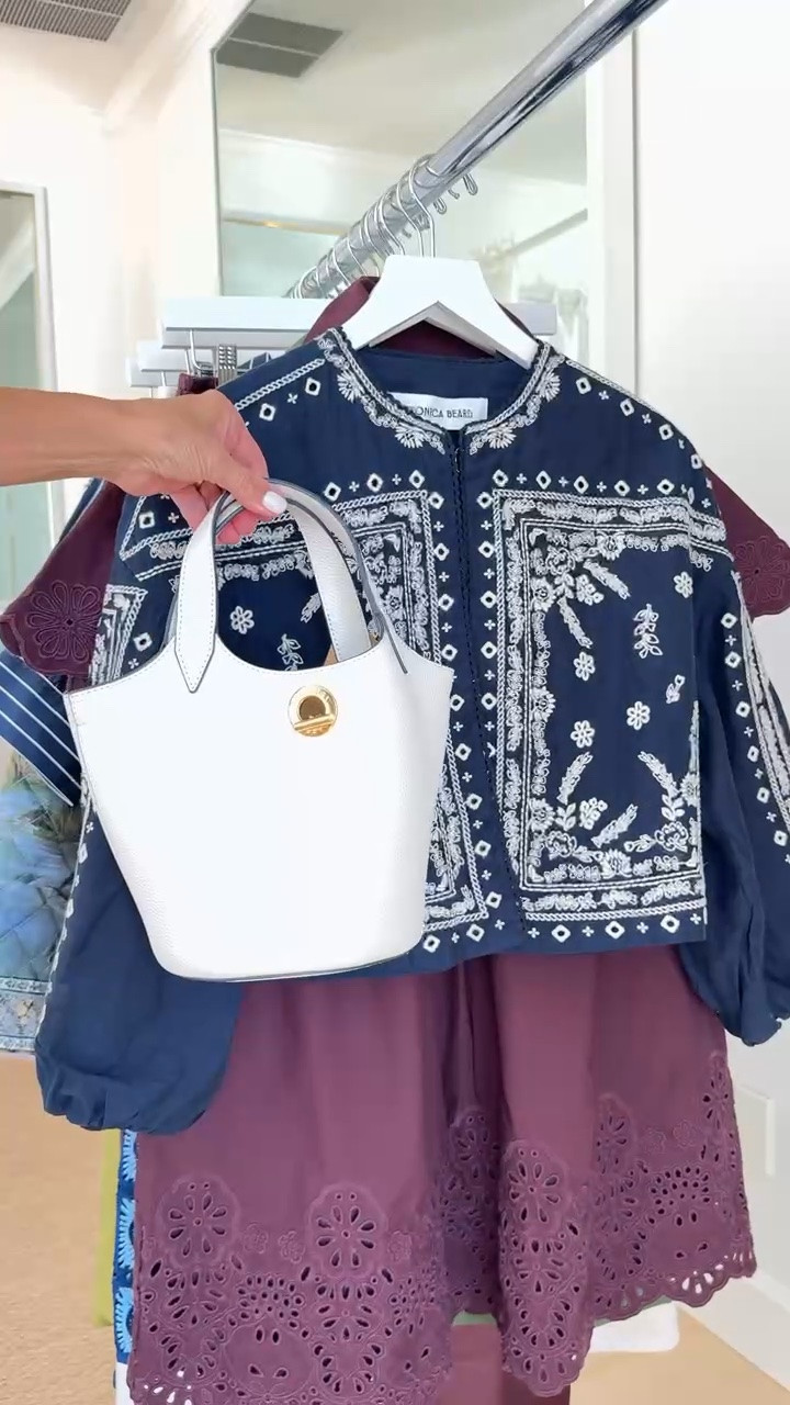 NEW PRE-FALL OUTFITS you need to see! ✨✨

These pieces are versatile, so stylish and they’ll make the best pre-fall outfits you’ll wear all season long! 🫶🏻

#LTKSeasonal #LTKOver40
