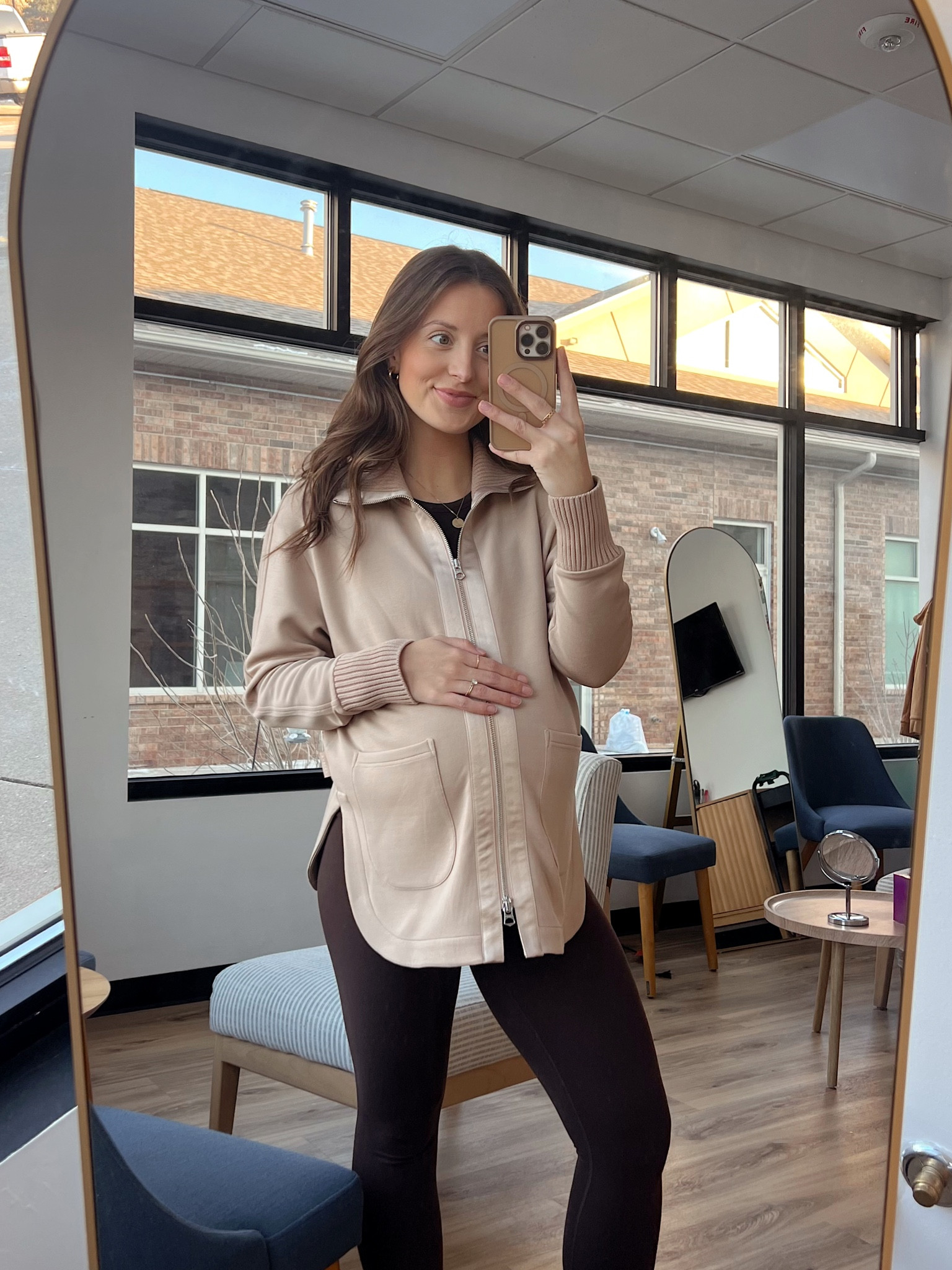 This Varley zip up is worth the splurge! Such a classy & comfortable top and perfect for pregnany! Wearing an XS 