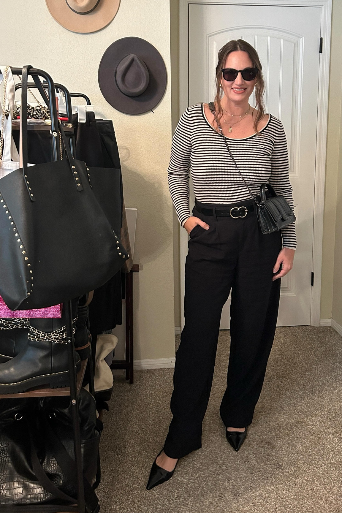 Style my OOTD with me 👯‍♀️ Can never go wrong with stripes + trousers + kitten heel combo 😸

Shop the look via stories/Sept Links highlight 🔗