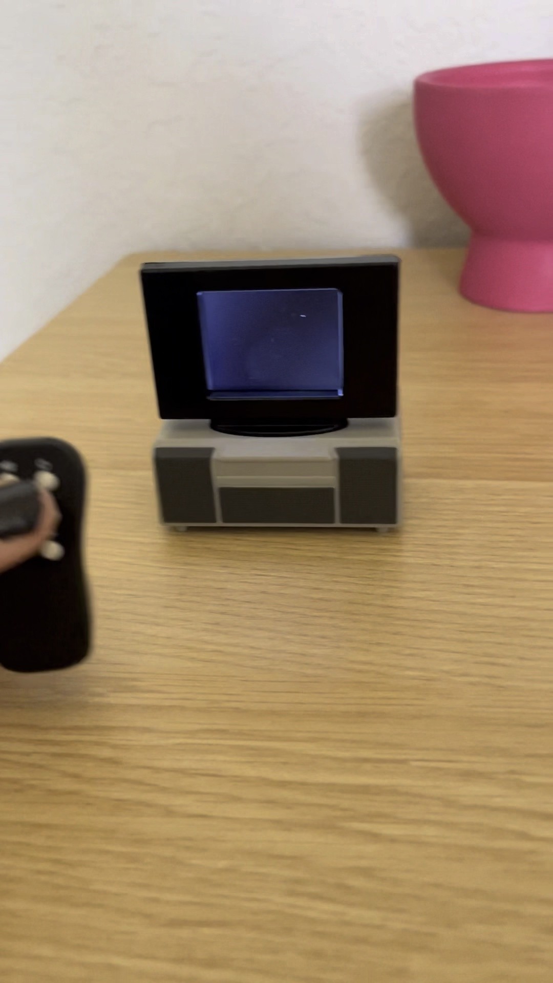 These tiny TVs would make the perfect gift! They’re adorable! 

#LTKGiftGuide