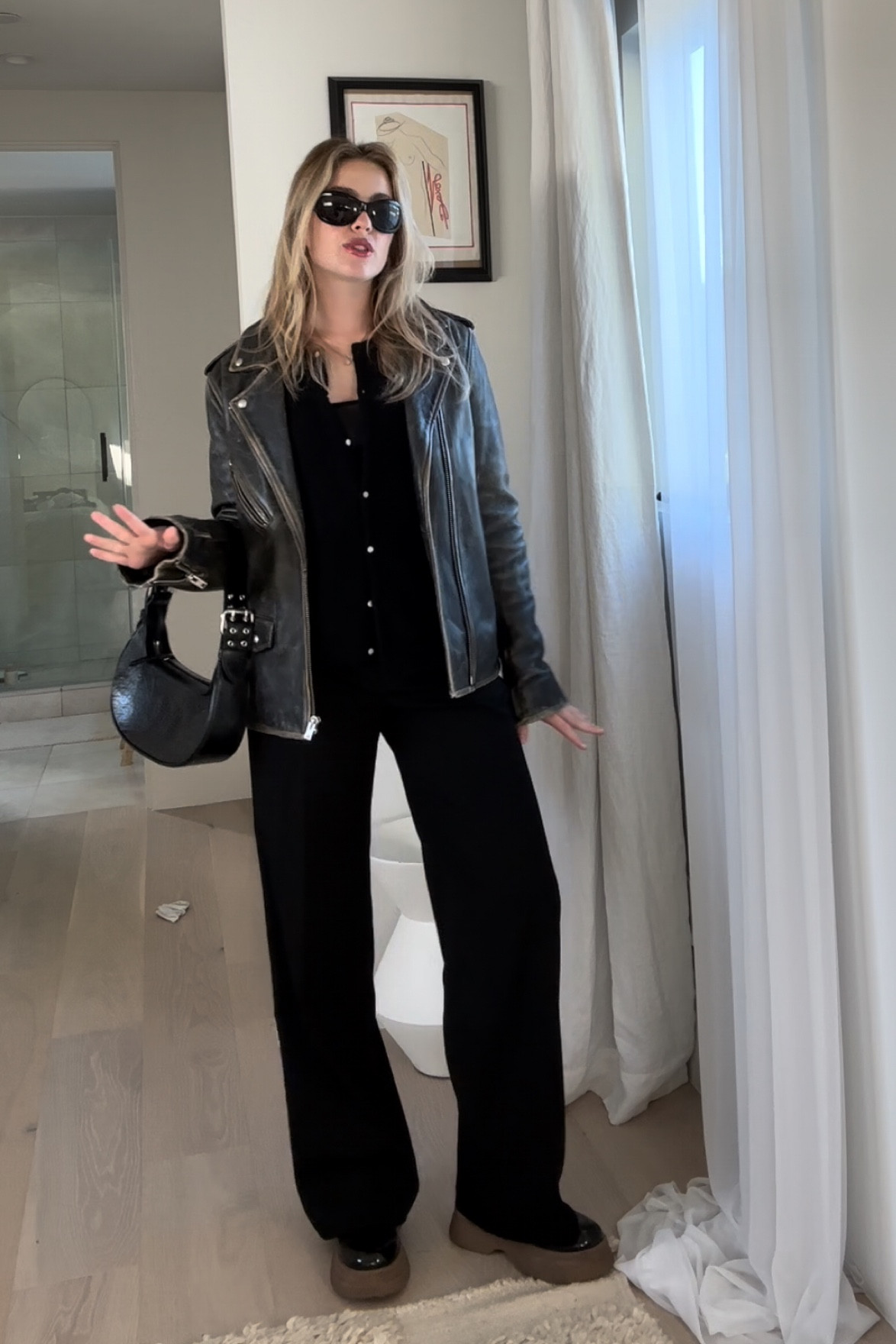 Day 25/30 days of recreating outfits from What People Are Wearing ❤️

#LTKGiftGuide #LTKCyberWeek #LTKSeasonal