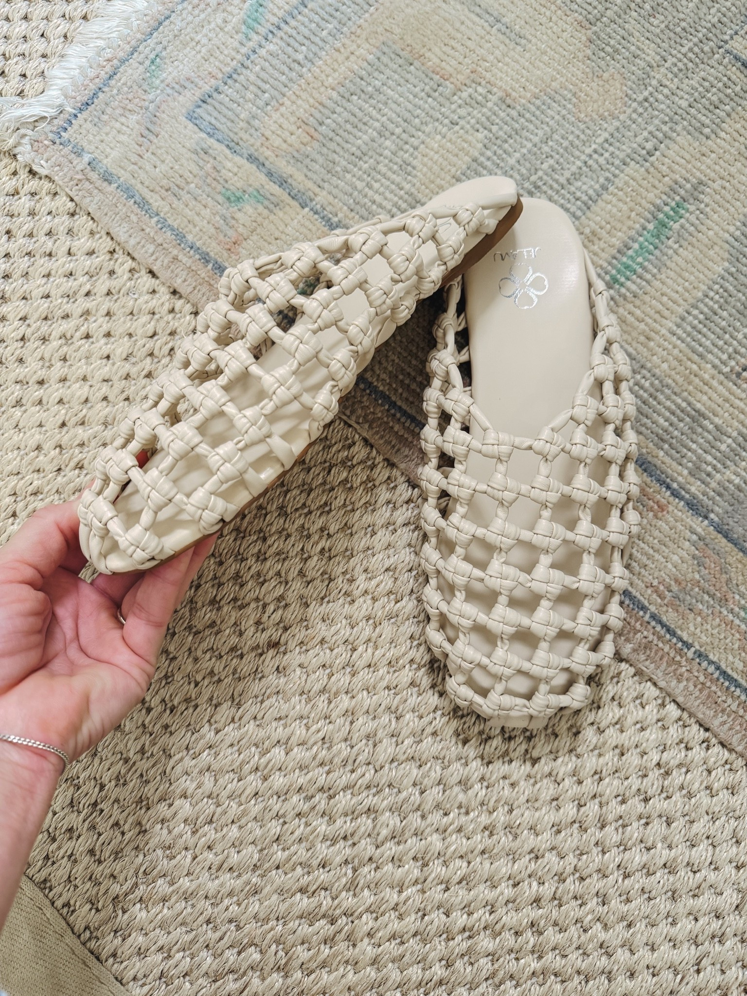 Found these cute slides that look designer for under $50 at tjmaxx / Marshall’s

#LTKmomlife #LTKootd #LTKOver40