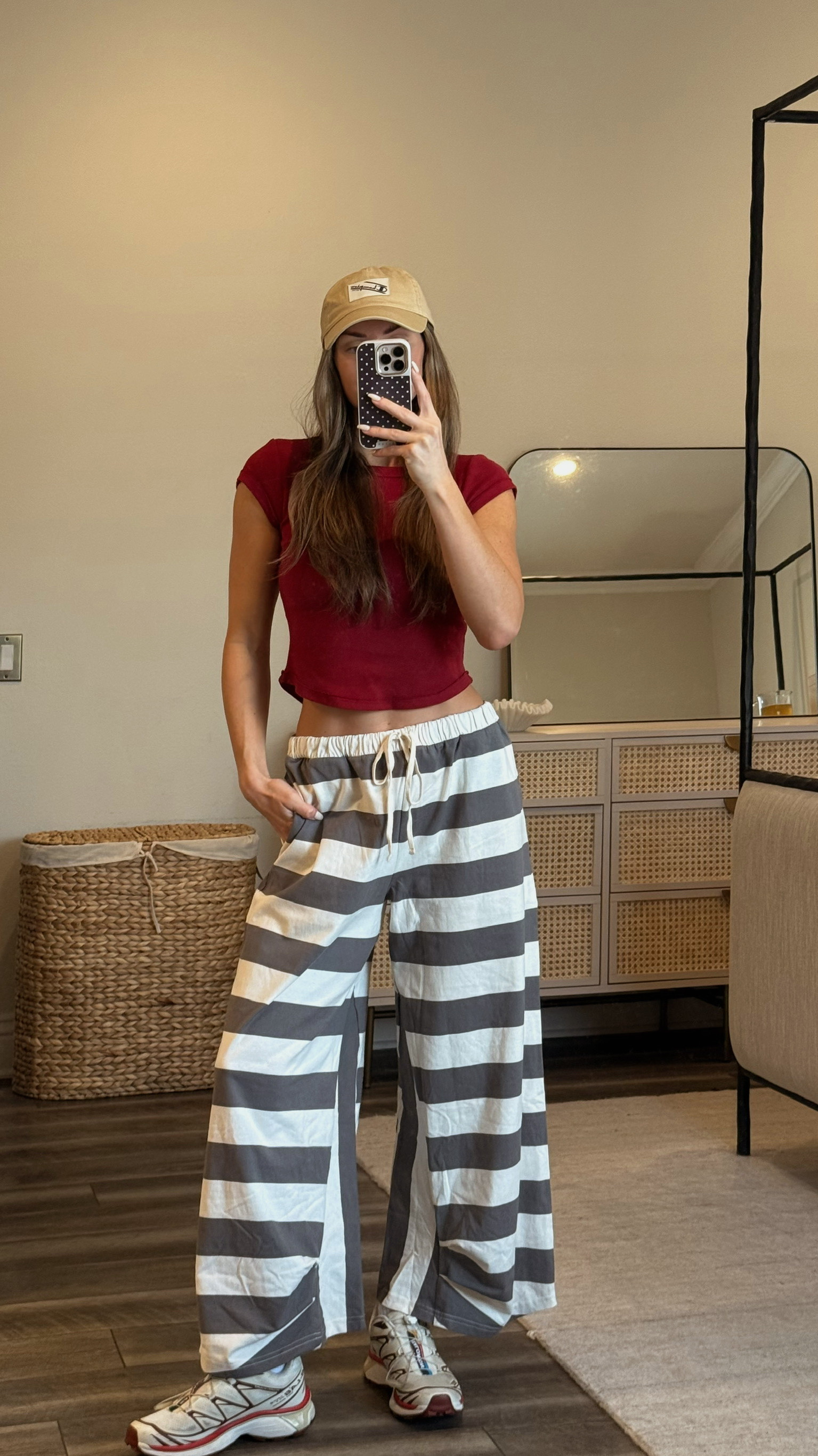 Super comfy ootd! Top is sold out so linking similar.  

 #LTKdayinmylife #LTKgrwm #LTKootd