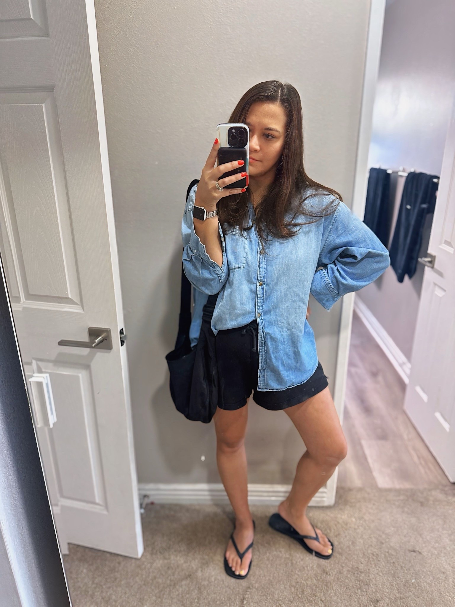 Mom outfit of the day - drop off and pick up at school with room mom duties and a park date. Wearing old navy, Jeffery Campbell, and a baggu 