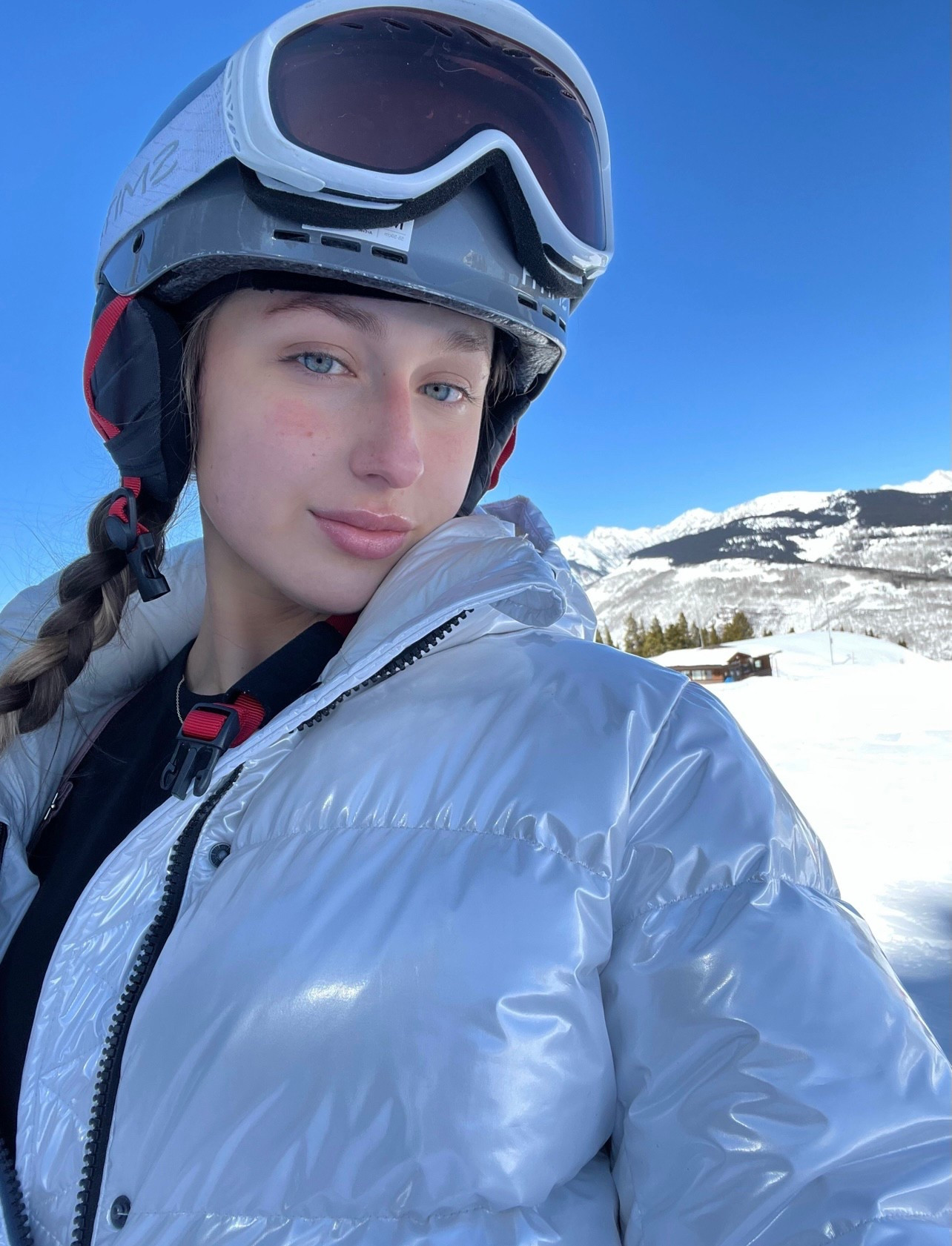 Ski day 🎿

#LTKSeasonal #LTKGiftGuide #LTKStyleTip