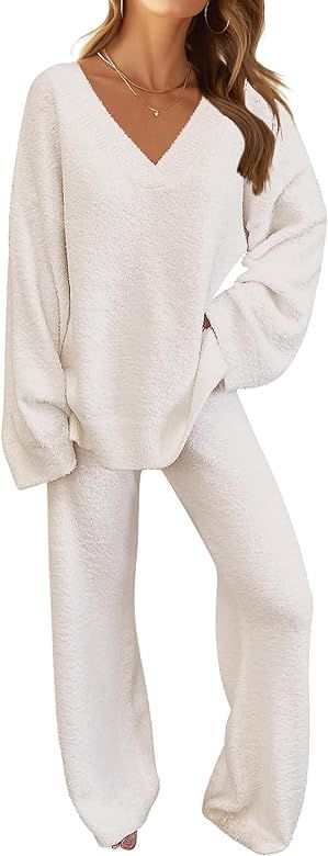 MEROKEETY Women's 2 Piece Outfits Fuzzy Fleece Pajama Set Long Sleeve Top Wide Leg Pants Loungewe... | Amazon (US)
