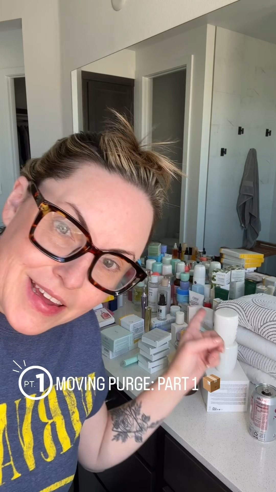 Decluttering day 1!!!

#LTKBeauty #LTKOver40