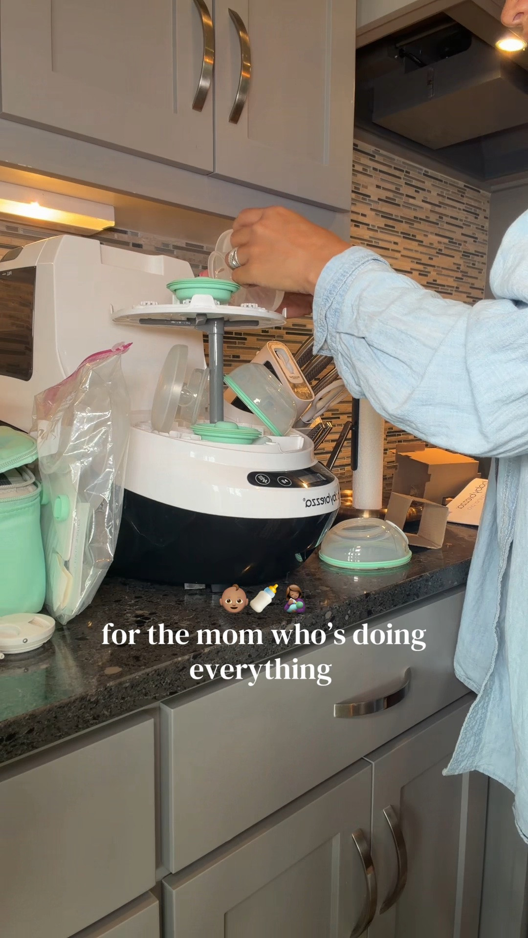 Baby registry item that I highly recommend is the baby brezza bottle washer pro! #babyregistry #1sttimemom #newtimemom