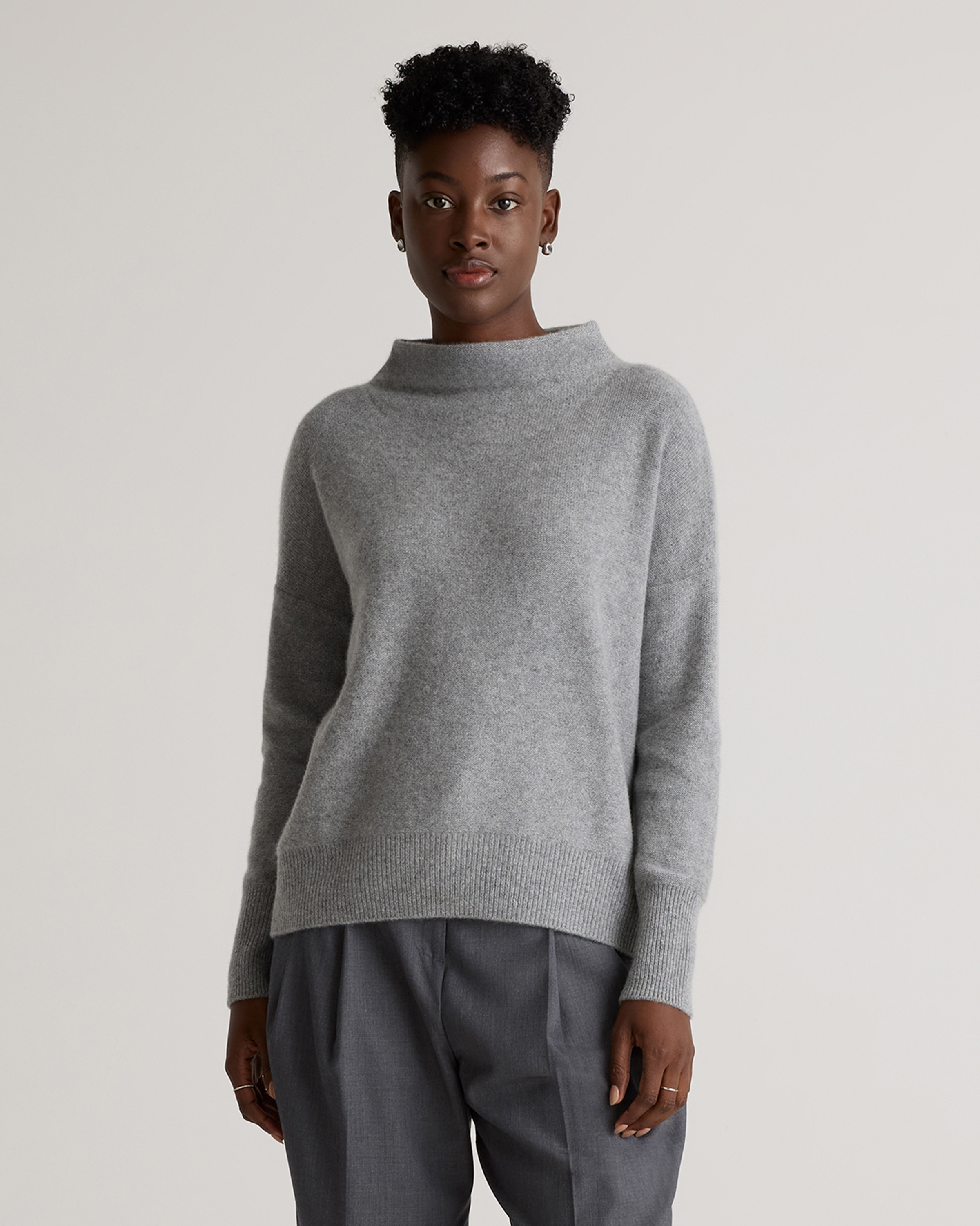 Quince | Women's Mongolian Cashmere Funnel Neck Sweater in Heather Grey, Size Large | Quince