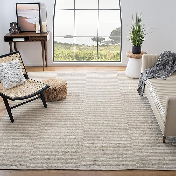 SAFAVIEH Montauk Collection 8' x 10' Ivory / Light Grey MTK715E Handmade Stripe Cotton Area Rug | Amazon (US)