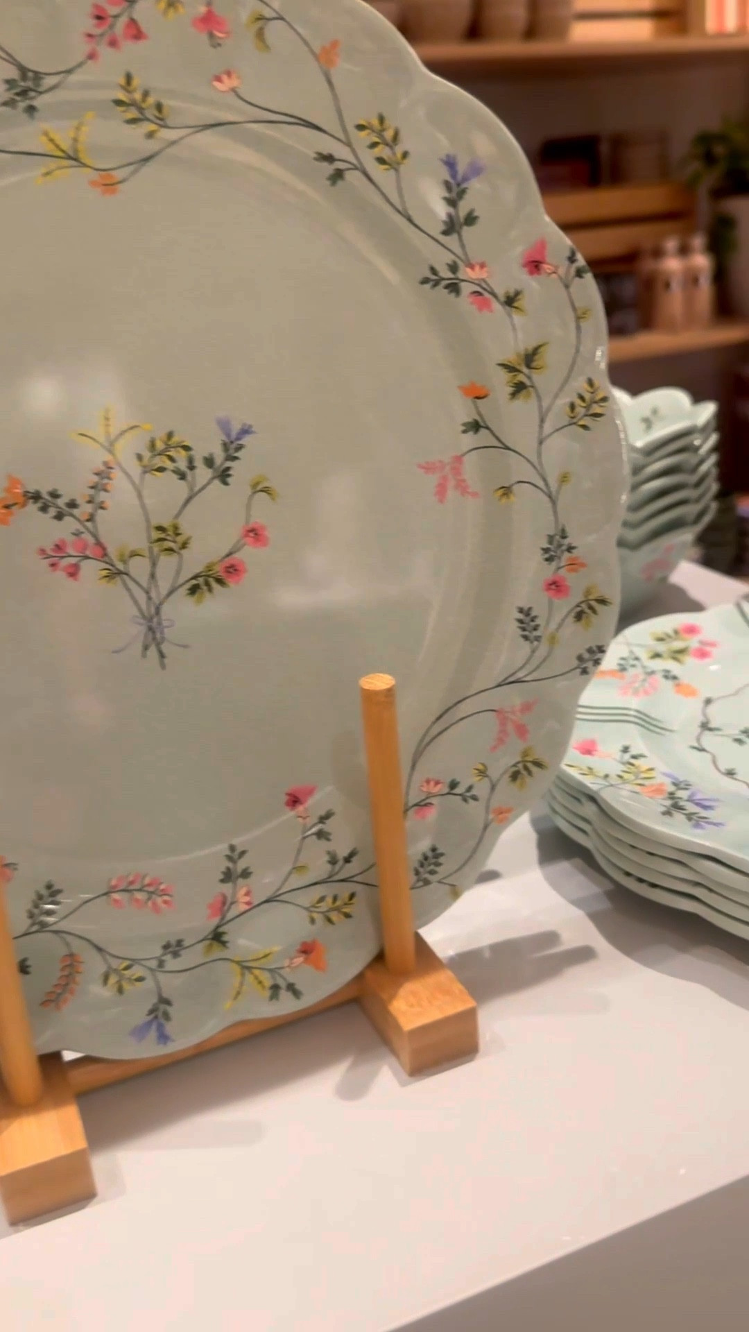 ANNETTE FLORAL MELAMINE COLLECTION 
in sky and lilac ice 

The melamine looks sooo good! My son kept saying mom I am thinking you are gonna break that! 😂 so good in person! 