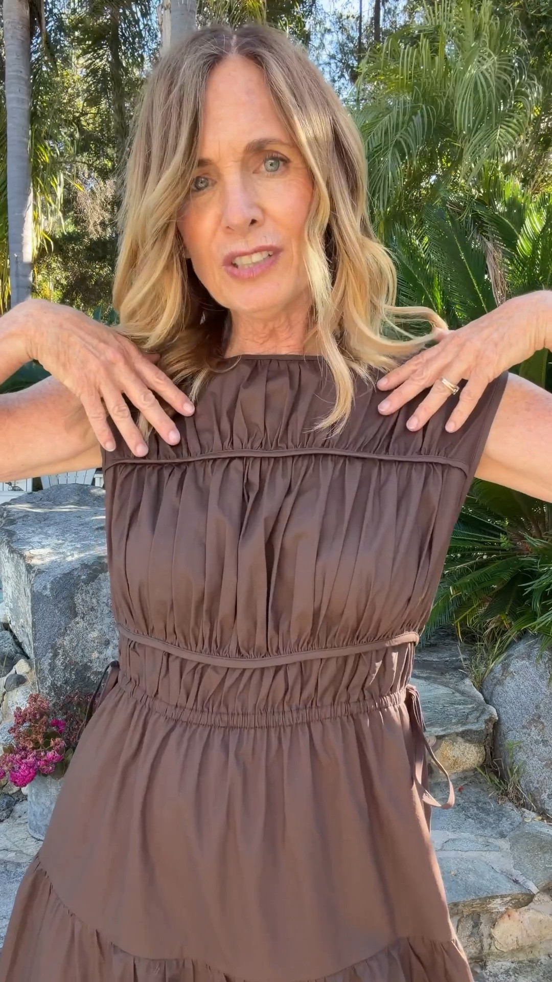 Who said budget-friendly can't look expensive? ✨

This beautiful dress has the prettiest ruching, a flattering fit, and can easily be dressed up or down. Pair it with sandals for daytime or add a heel and you're ready for dinner.

Proof that you don't have to spend a fortune to look put together. 🤍