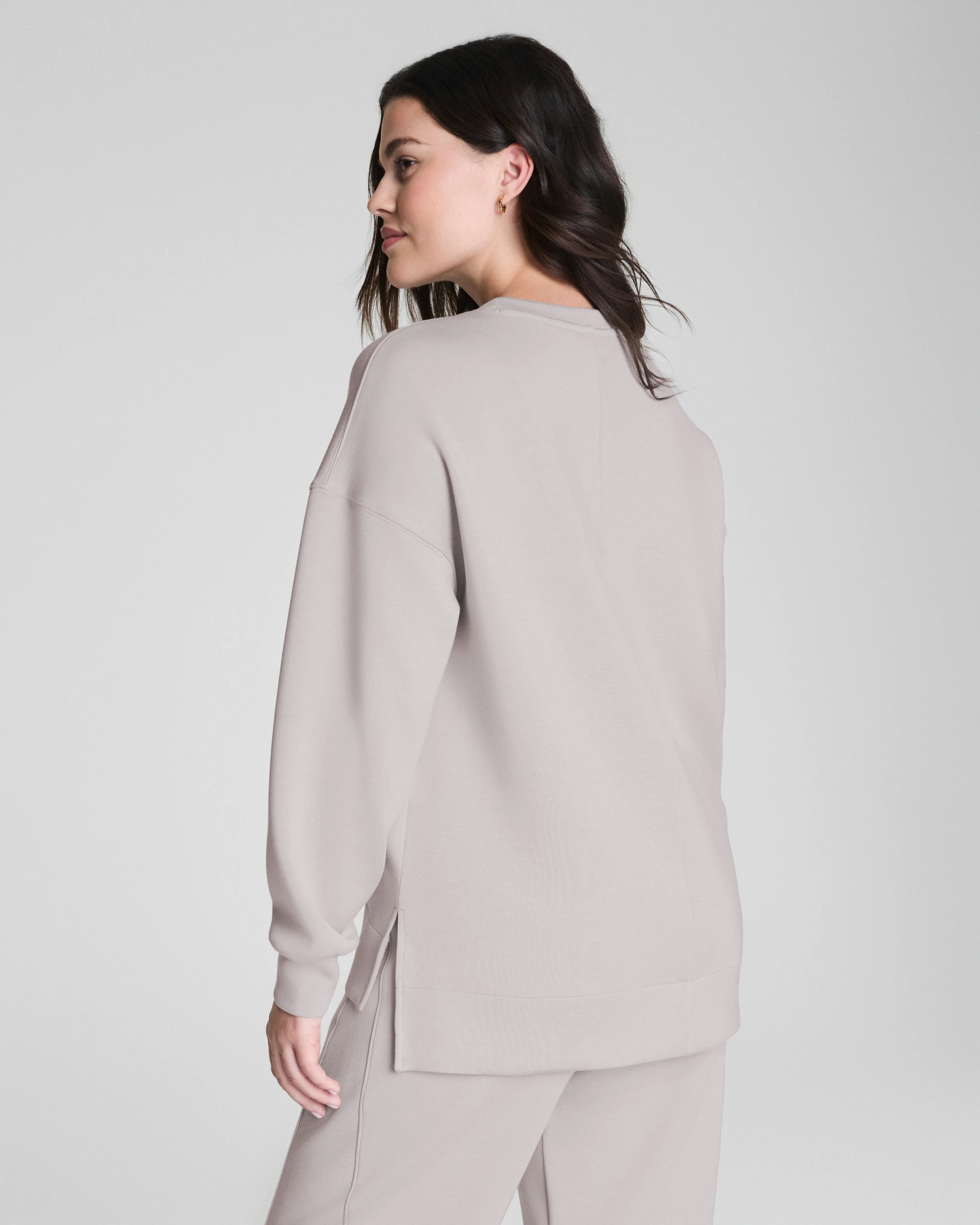 AirEssentials Crewneck Tunic with Booty Coverage | SPANX | Spanx Canada