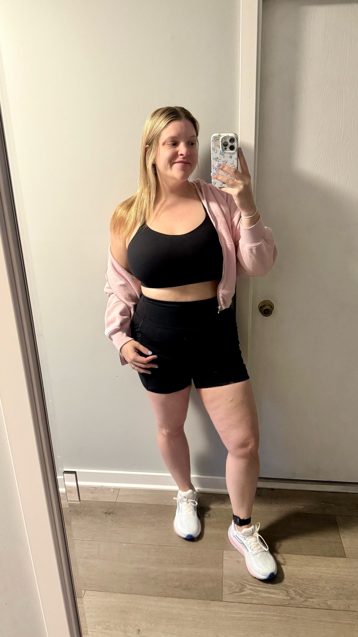 Today’s walking pad fit! 💕
Bra - CRZ Yoga D/DD Mold - XL
Shorts - CRZ Yoga
Zip up - Abercrombie (this color is gone, but they have others!) -L 
Shoes - Brooks

#LTKfitnessgoals #LTKMidsize