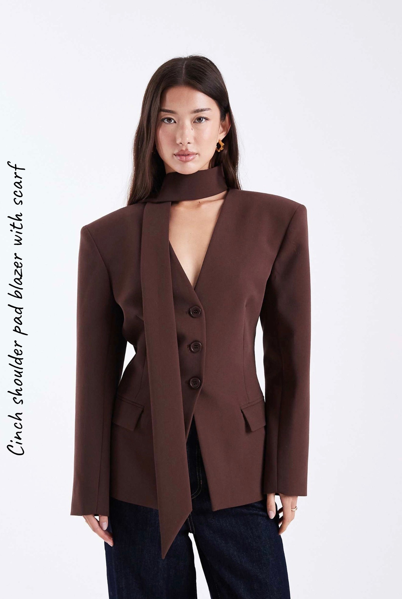 Fashion trend 2026 : cinch shoulder pad blazer with scarf. Comes in 4 colors

#LTKootd #LTKspringtrends