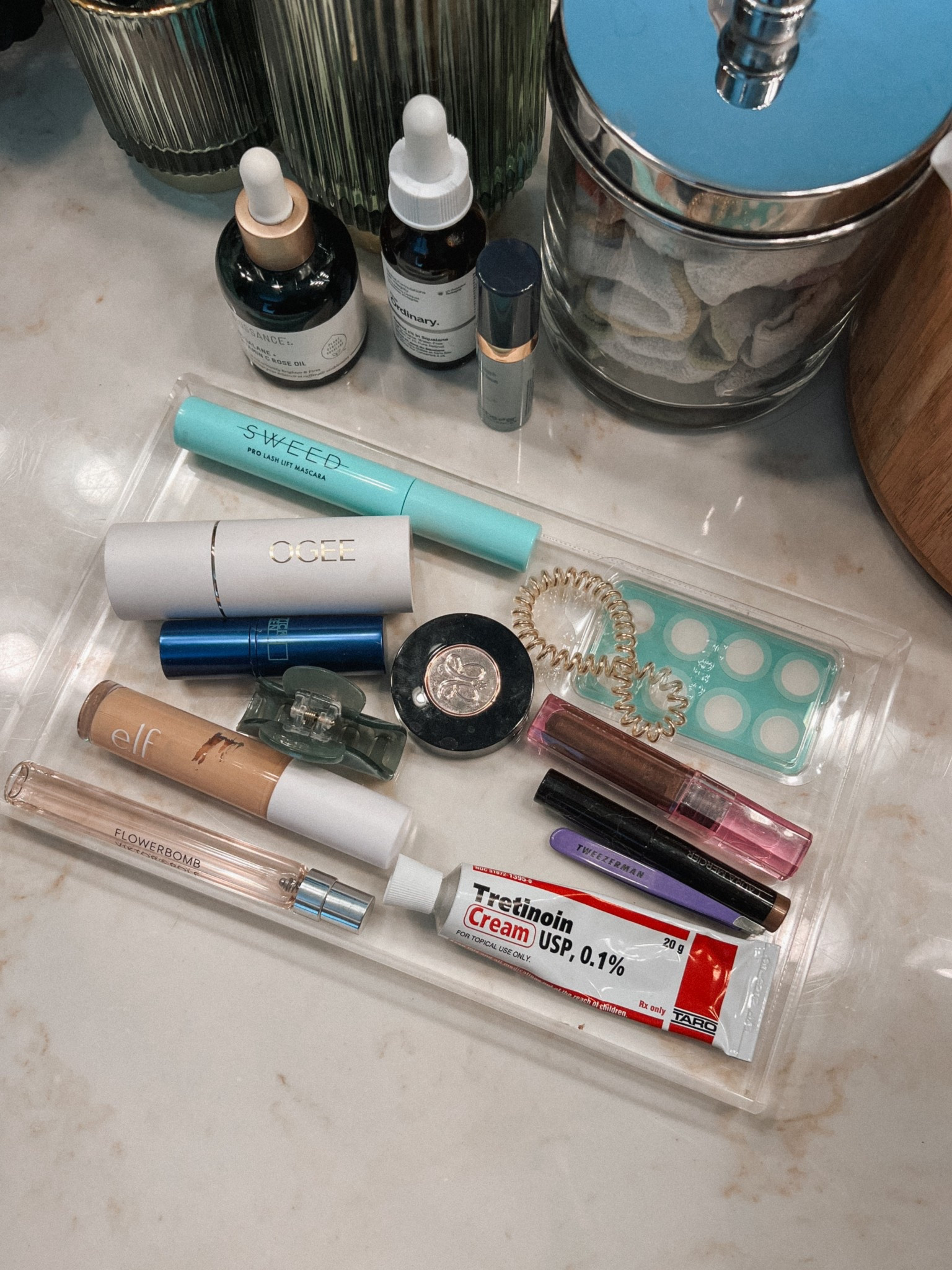 A super simple yet handy bathroom catch all try - perfect for the pieces you use every day (and especially perfect for people with cats who like to knock things off counters!)

#LTKBeauty #LTKHome #LTKStyleTip