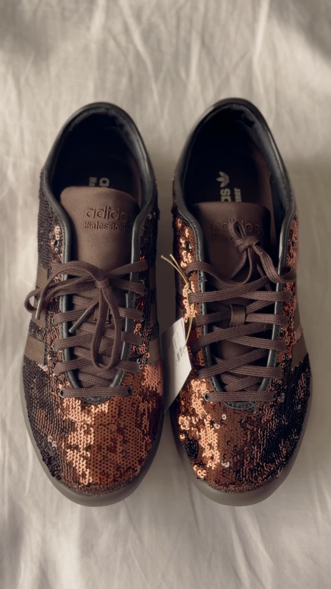 I’m not a sneakerhead. But I am trend-obsessed. 

And sleek, low-profile sneakers are THE silhouette right now. Everyone has a version of this style but this was favorite. 

adidas x Wales Bonner Karintha Lo Pro: Chocolate brown. Sequin detail. 

Would you wear sequin sneakers? Yes or no 👇🏾 

#WalesBonner #adidasWalesBonner #KarinthaLoPro

#LTKMens