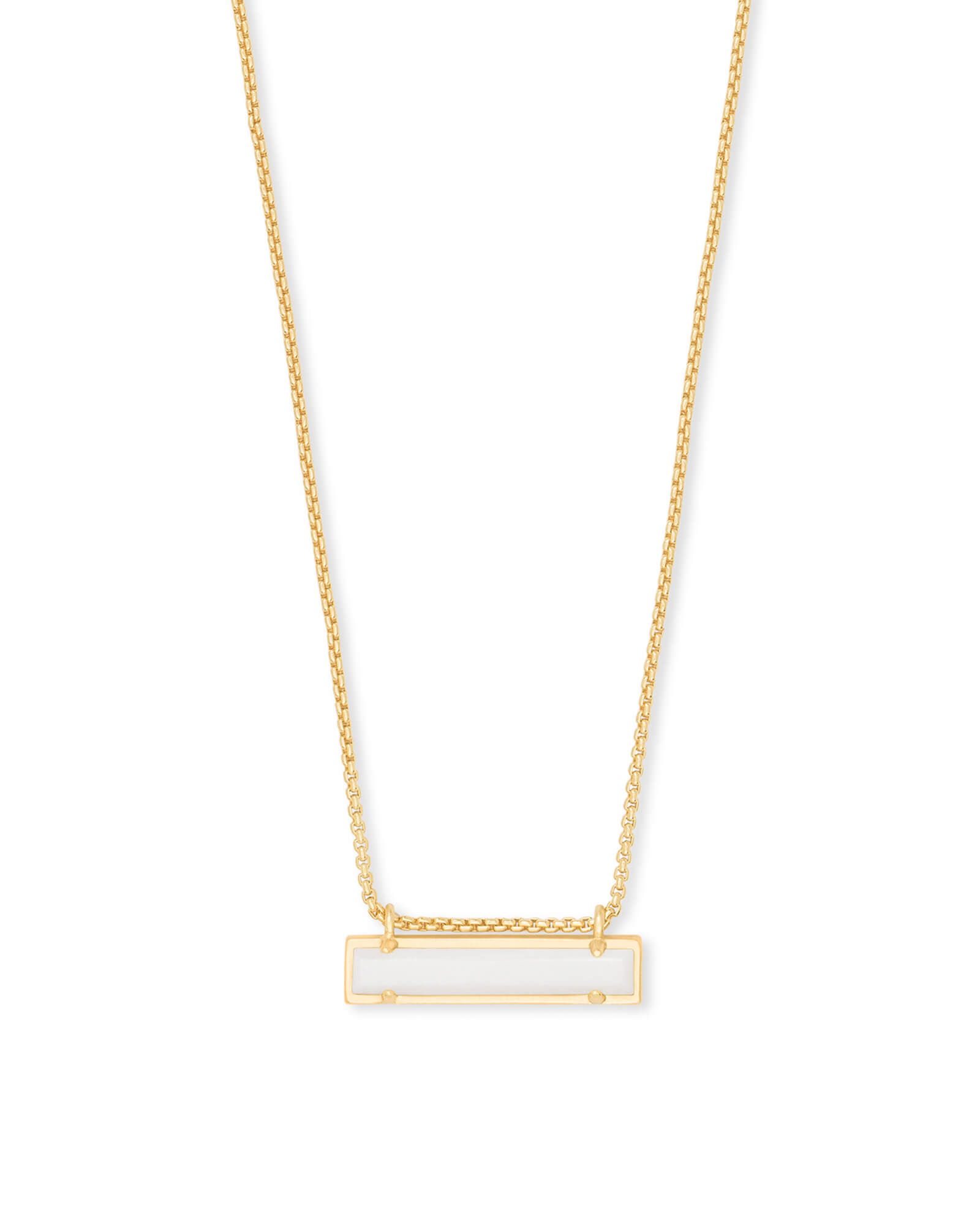 Leanor Gold Pendant Necklace in White Pearl | Kendra Scott