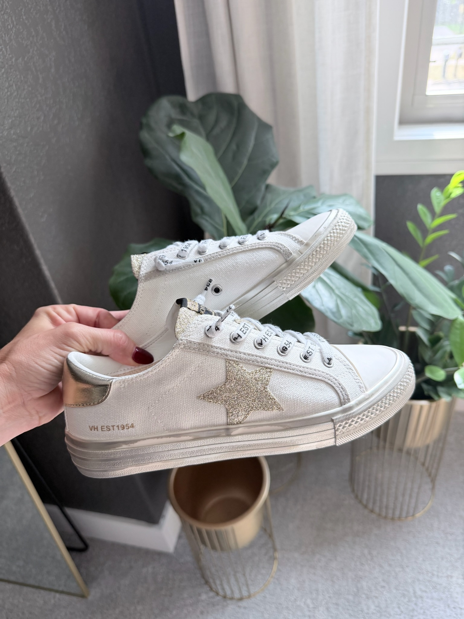 Best Golden Goose Affordable option that I have found! 


#LTKShoeCrush #LTKFindsUnder100