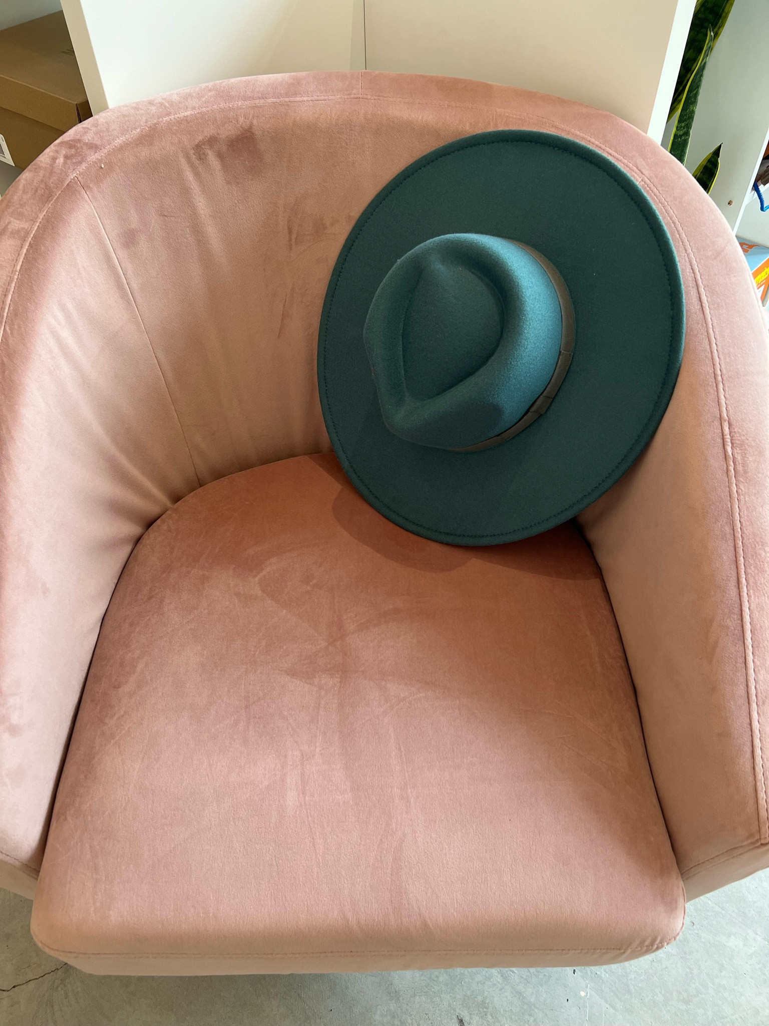 Pink chair, jewel tone hat. Perfect entry way greeting  

#LTKworkwear #LTKhome #LTKBacktoSchool