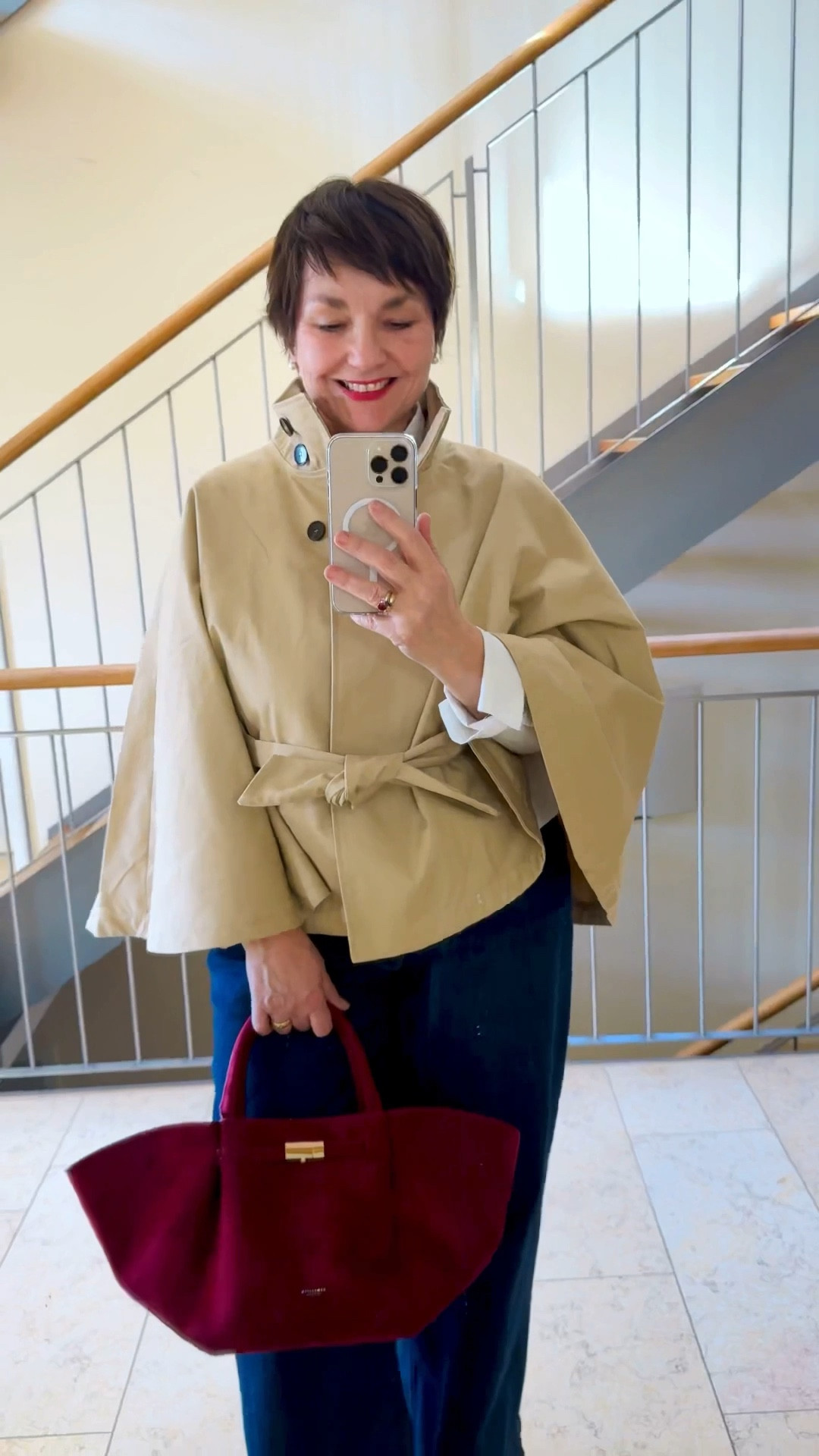 Spring outfit 🐝🌸: Statt Trenchcoat gibt‘s ein Trenchcape ❤️

#LTKOver40 #LTKMidsize #LTKSeasonal