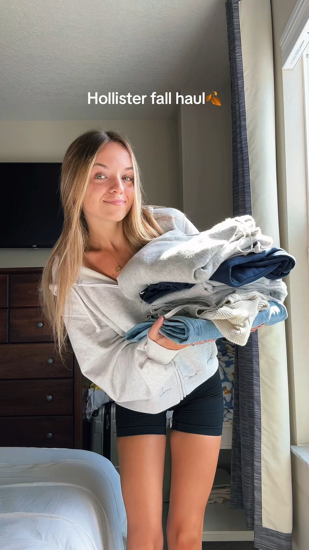 Hollister fall haul!! #hollisterpartner 

#LTKSeasonal #LTKStyleTip #LTKVideo