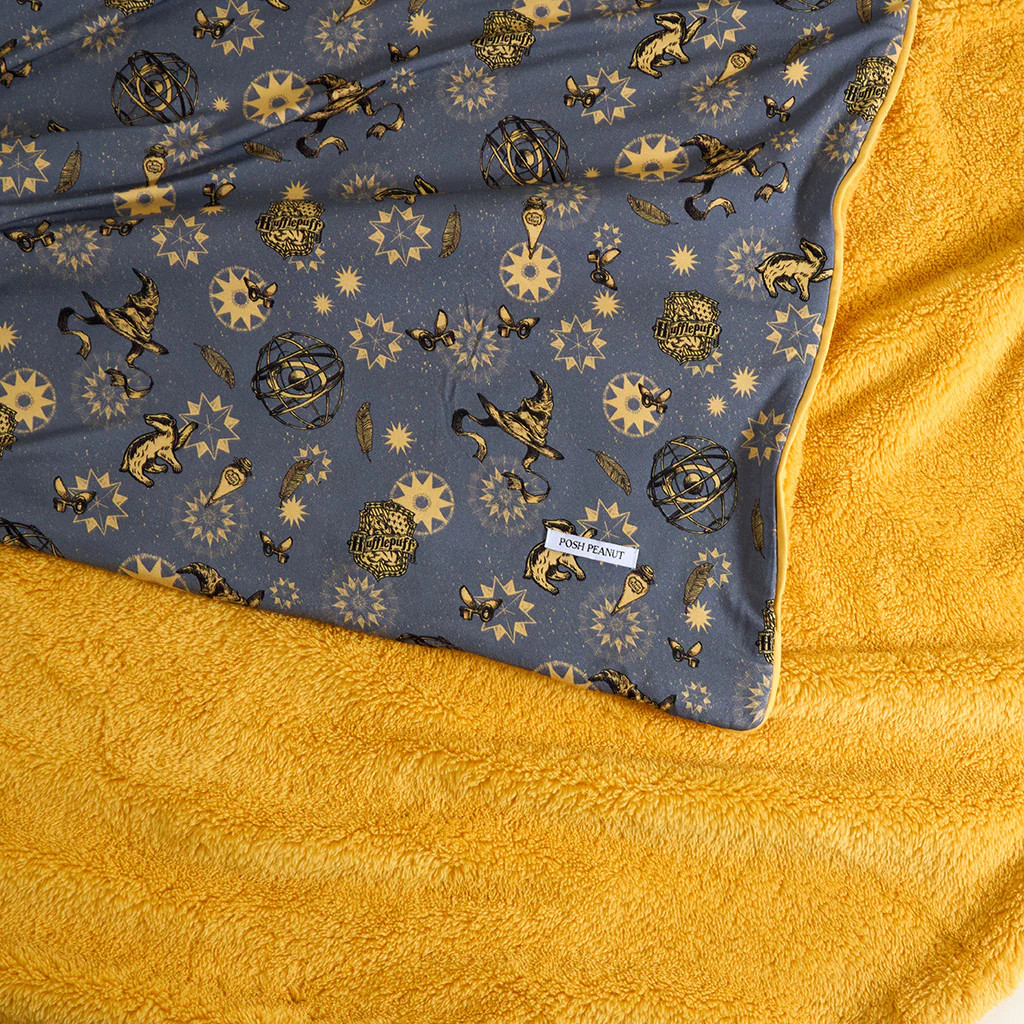 Harry Potter Gray Double-sided Plush Swaddle | Hufflepuff House | Posh Peanut