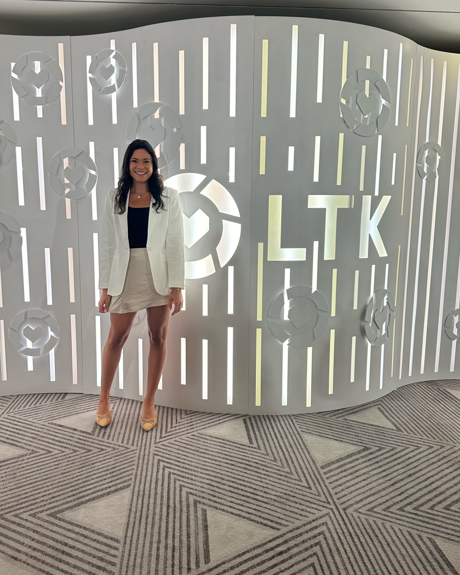 size small tank, size small skirt, size small blazer!!

#LTKCON day 2 outfit!! 
Fashion outfits fashion fit cardigans blazer skirt 

#LTKWorkwear #LTKCon #LTKHome