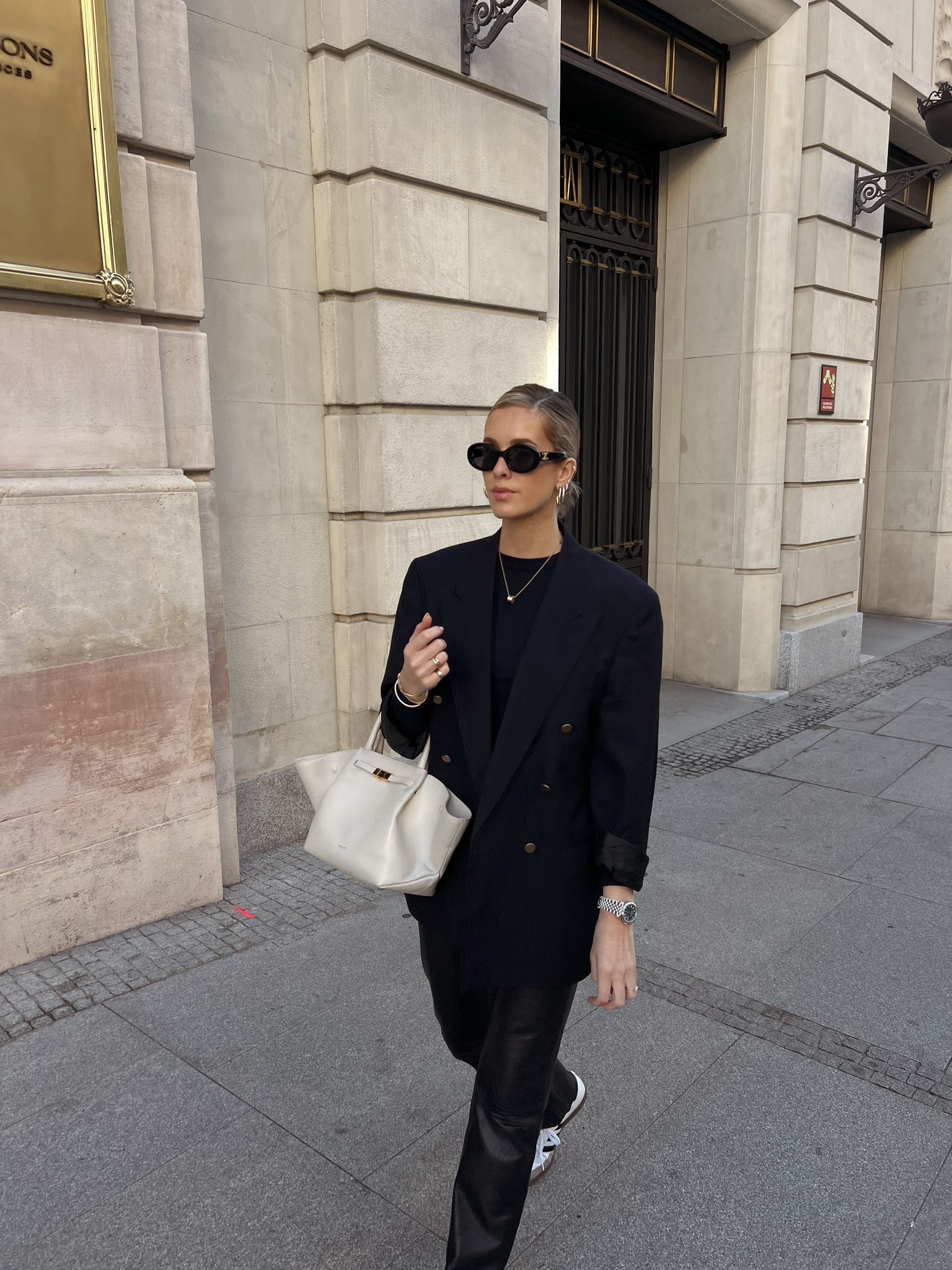 comfy but chic 🖤

outfit inspiration, autumn outfit, DeMellier, The midi New Yorker, leather trousers, adidas samba, Celine sunglasses, Mango, navy blazer, Nederland.

#LTKstyletip #LTKeurope #LTKSeasonal