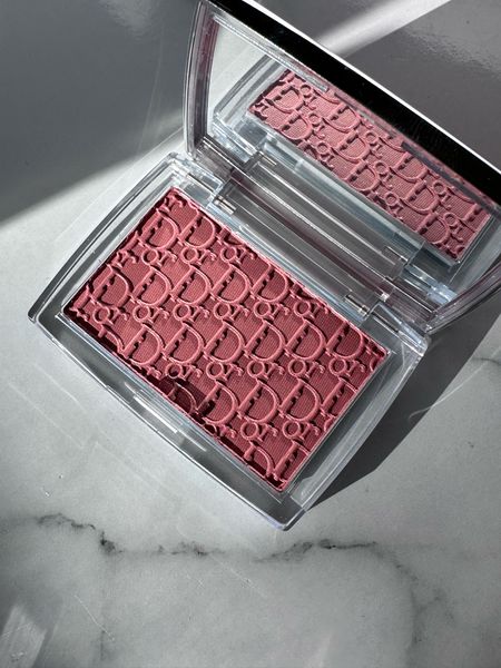 Dior Rosy Glow Blush 🩷🩷

#LTKaustralia #LTKbeauty #LTKU