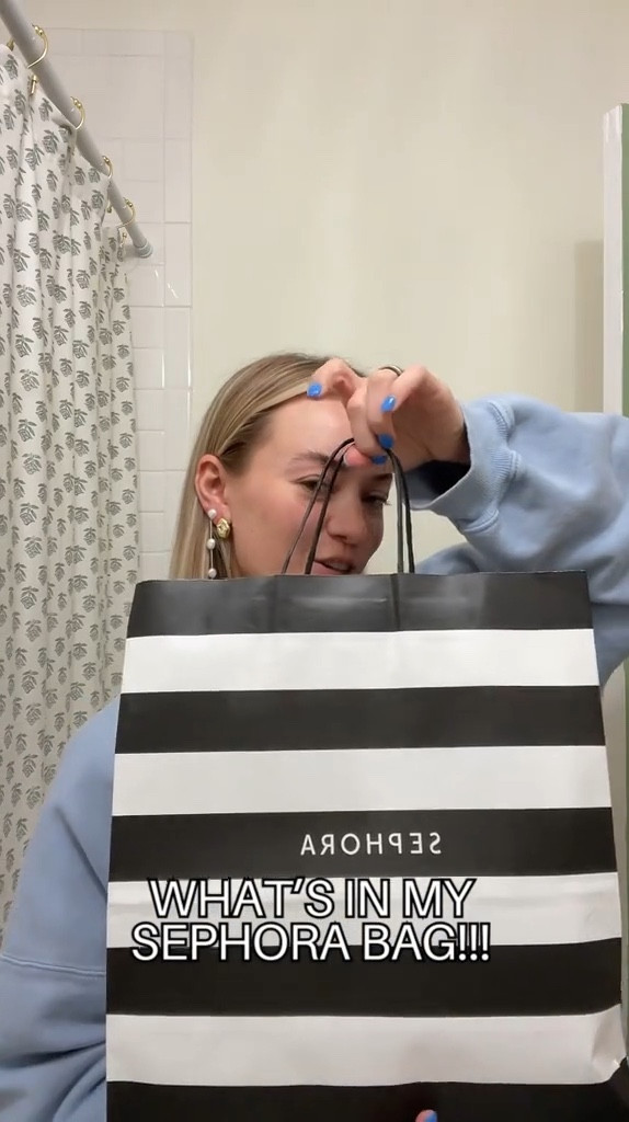 needed to restock my crown affair dry shampoo & left with so many fun goodies!!! 

#cleanbeauty #sephorahaul #makeup

#LTKBeauty