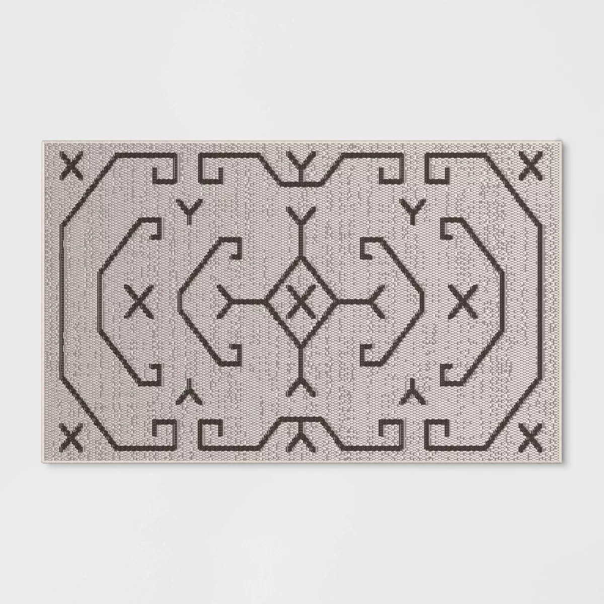 5'3"x7' Linear Global Outdoor Rug Ivory/Black - Threshold™: Woven Polyester, UV & Mildew-Resist... | Target