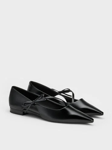 Ballerine a punta con cinturino a fiocco
    
         - Nero | Charles & Keith EU