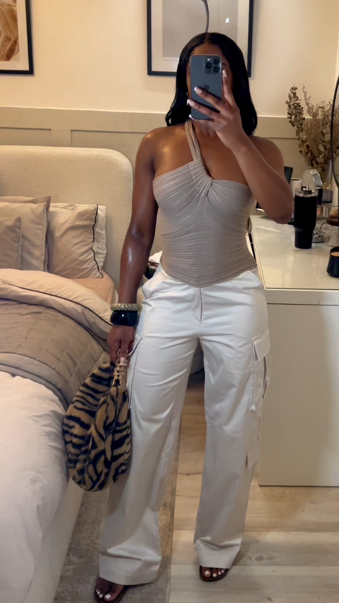 Wearing a size 8 in the top 🖤

#LTKstyletip #LTKFashionMonth #LTKpetite