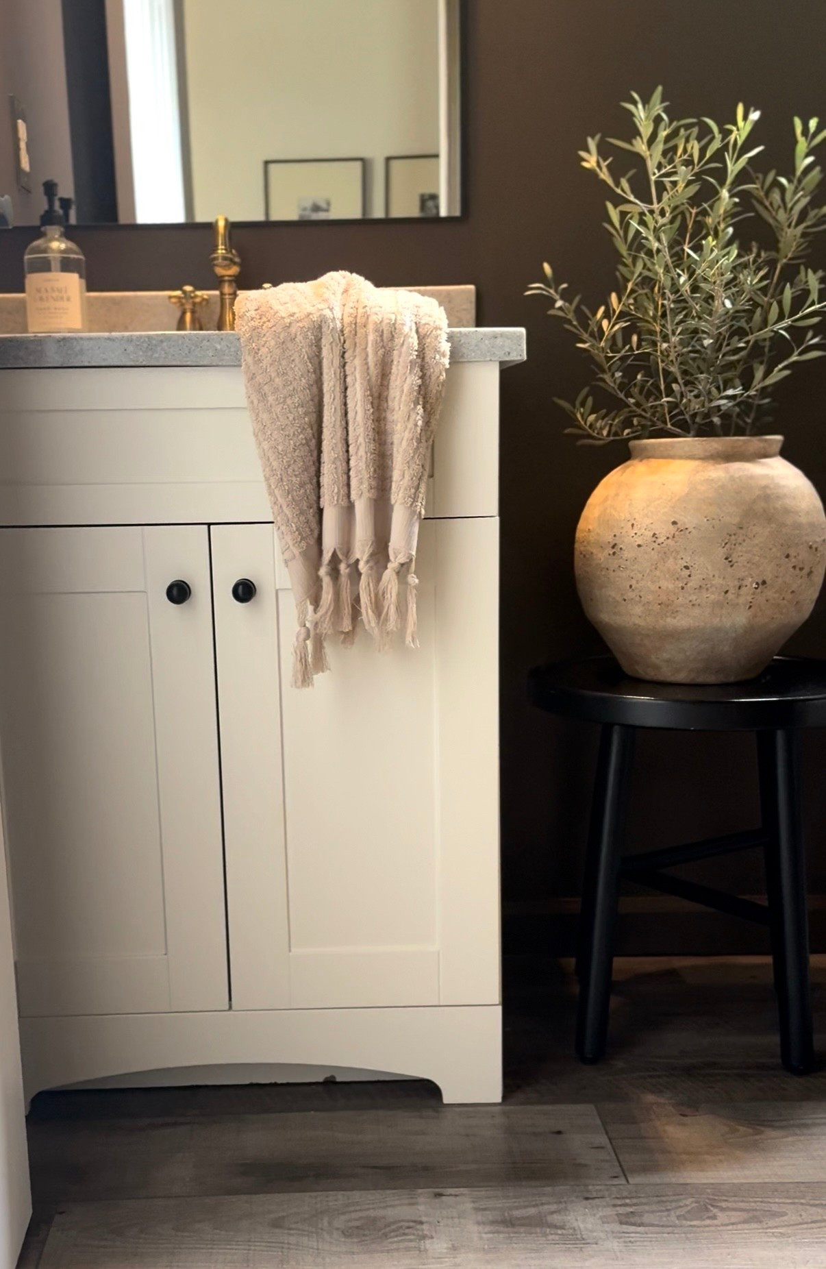 Organic modern
Color drenched bathroom
Bathroom finds


#LTKHome #LTKStyleTip #LTKFindsUnder50