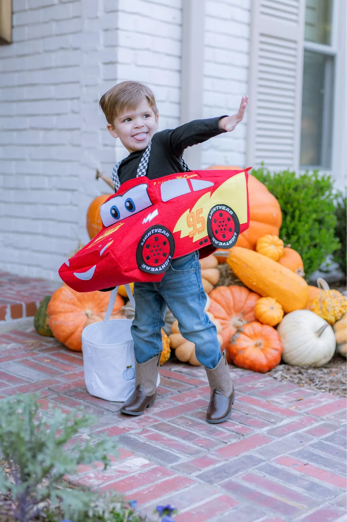 Kids Disney•Pixar Cars Lightning McQueen Costume