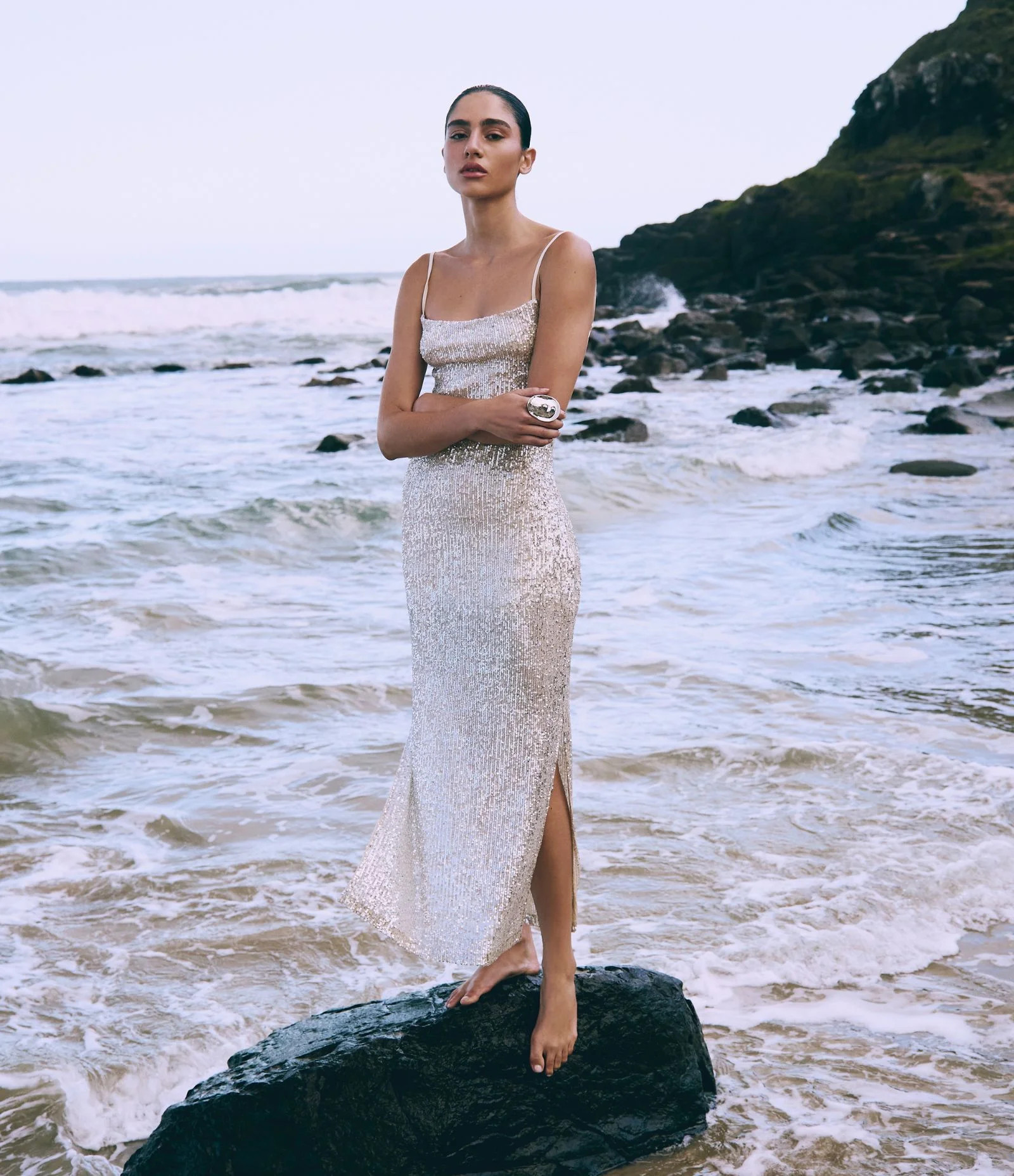 Vestido Long Midi em Paetê com Alça Fina Dourado - Lojas Renner | Renner (BR)