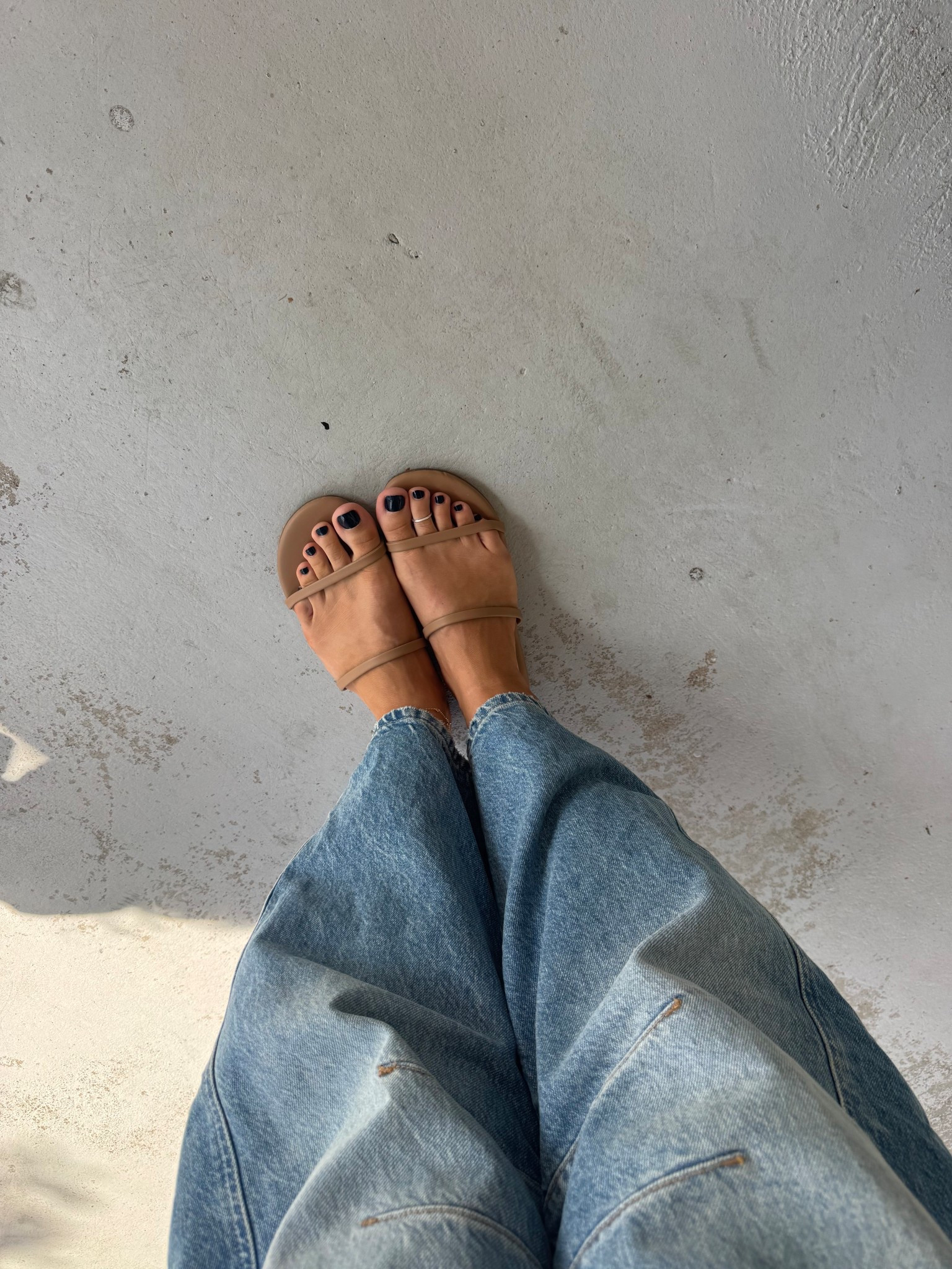 $26 comfy sandals??? Yes please  

#LTKgrwm #LTKootd #LTKmomlife