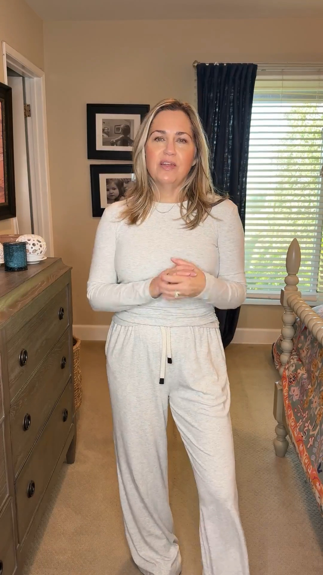 This set comes in so many colors & most of them are in sale for $32! 


#LTKHoliday #LTKSaleAlert #LTKootd