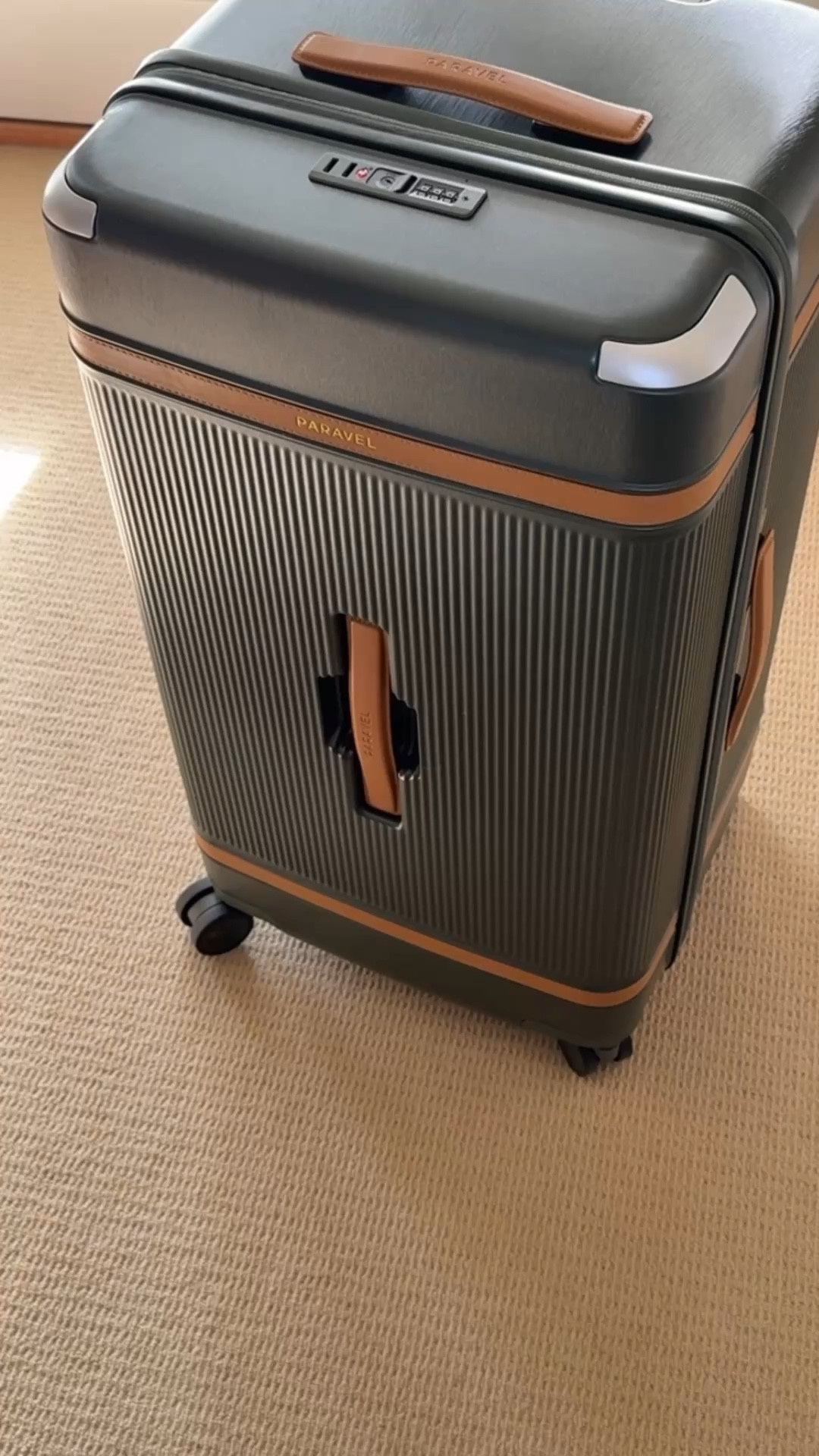 Paravel’s big sale ends tonight! Up to 50% off. I’m so happy with my new luggage sets! 

#LTKSaleAlert #LTKCyberWeek #LTKTravel