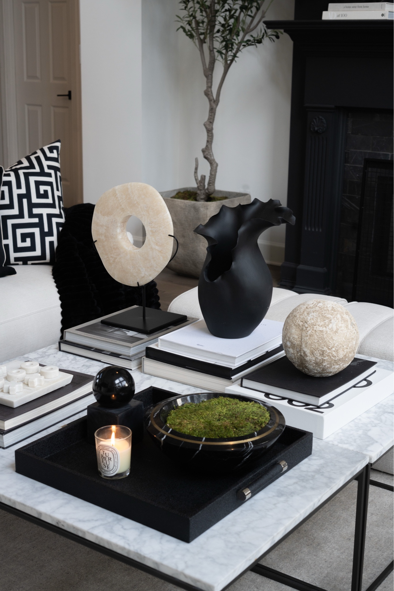 This vase is one of the most beautiful things that I’ve ever seen! I can’t believe that I found it on Amazon!

#LTKFindsUnder100 #LTKStyleTip #LTKHome