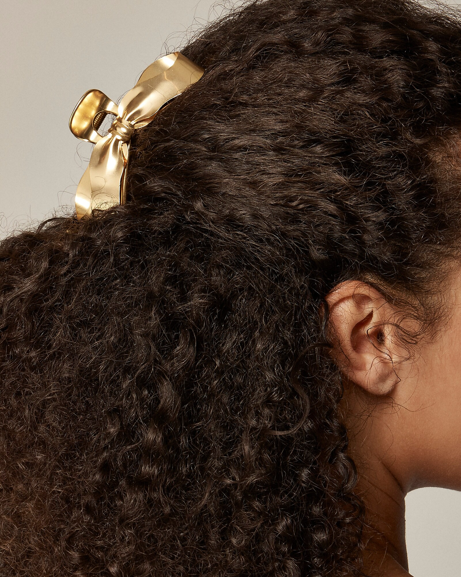 Metallic bow claw hair clip | J. Crew US