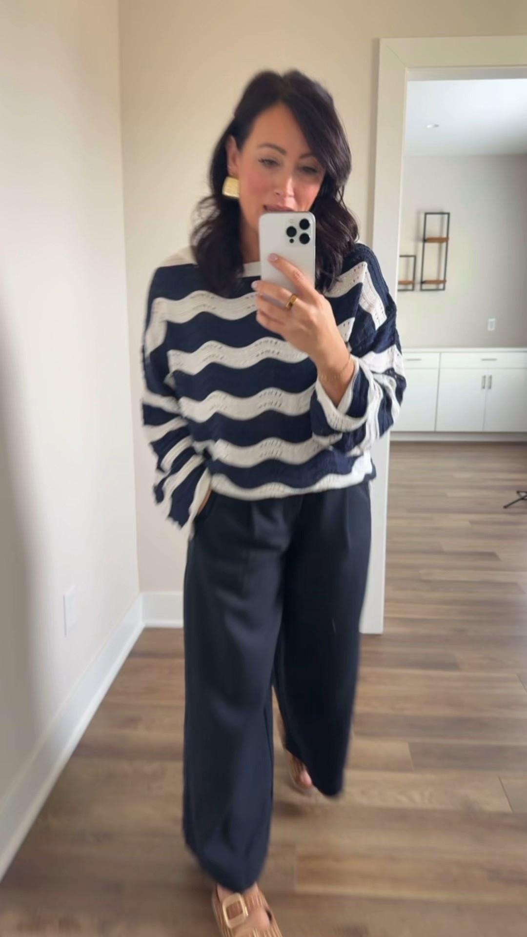 AMAZON FINDS 
• medium sweater 
• medium pants 


#LTKWorkwear #LTKgrwm #LTKMidsize